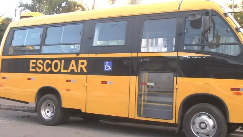 Estão abertas as inscrições para o transporte público universitário em Santos Dumont